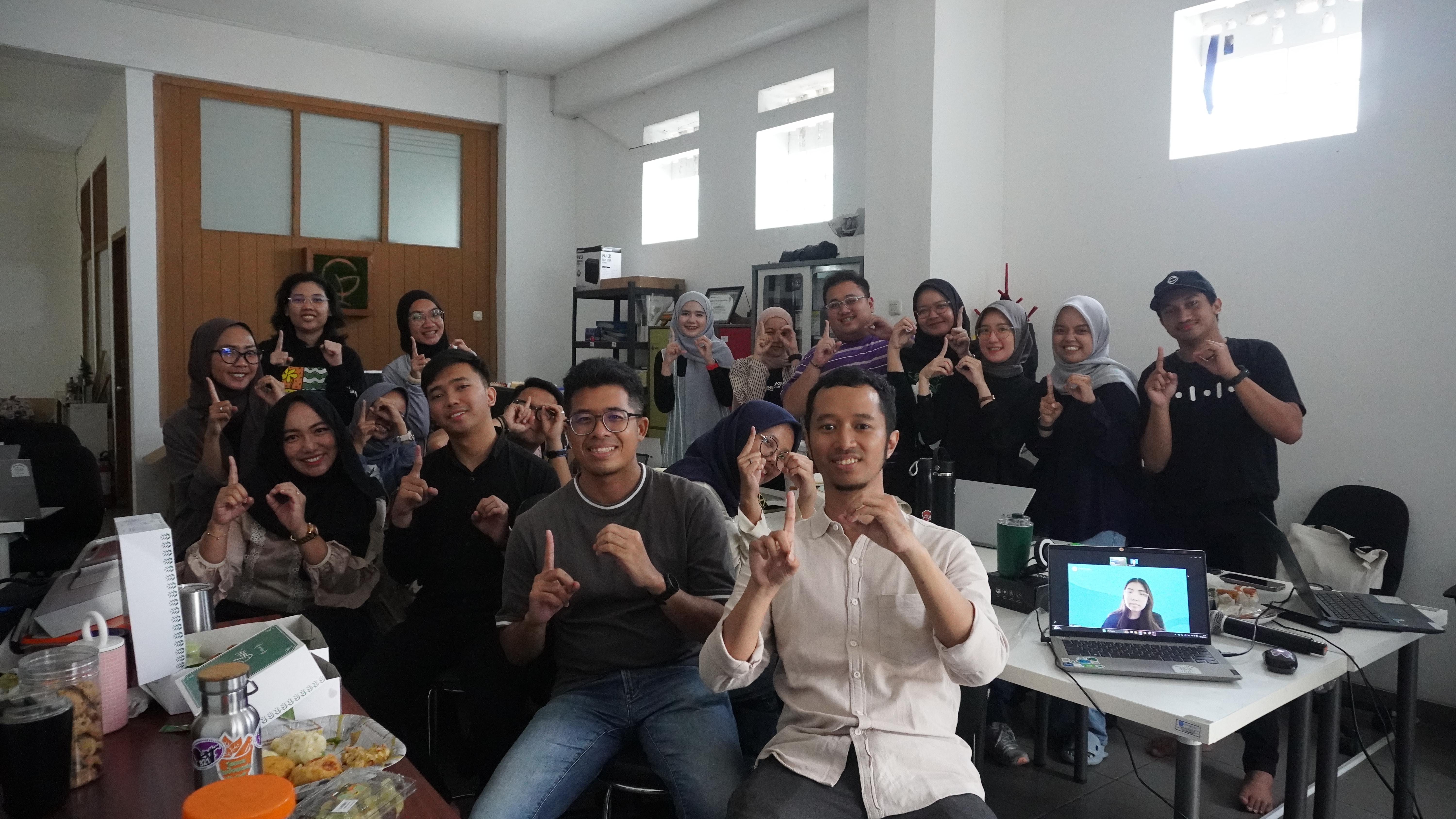 Greeneration Team Activity with TheAIM